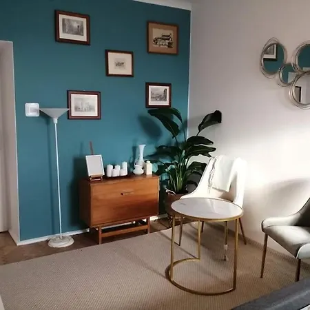 Klimatyczne Mieszkanie W Doskonalej Lokalizacji *