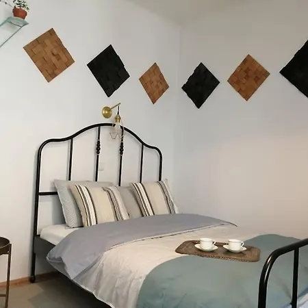 Klimatyczne Mieszkanie W Doskonalej Lokalizacji Warszawa