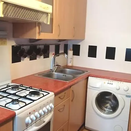 Klimatyczne Mieszkanie W Doskonalej Lokalizacji *