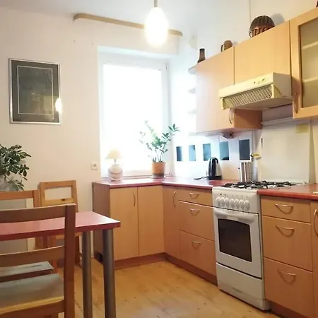 Klimatyczne Mieszkanie W Doskonalej Lokalizacji Apartmán