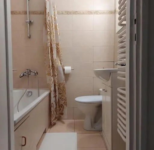 Klimatyczne Mieszkanie W Doskonalej Lokalizacji