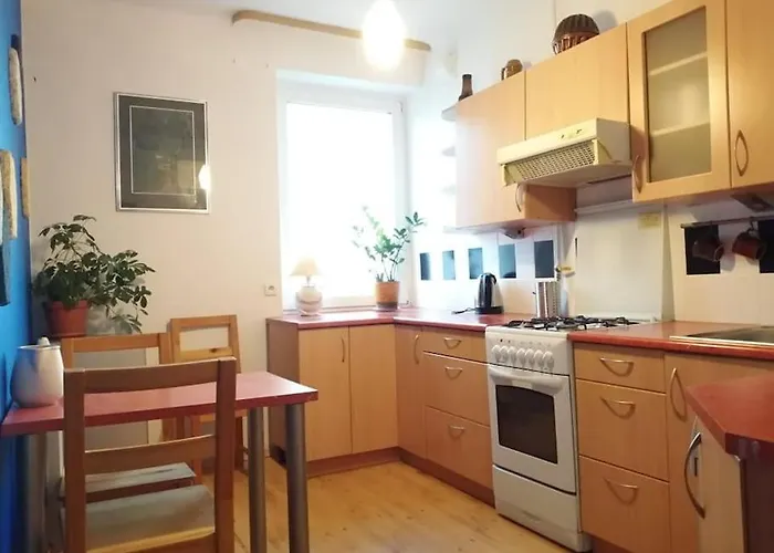 Klimatyczne Mieszkanie W Doskonalej Lokalizacji Apartment