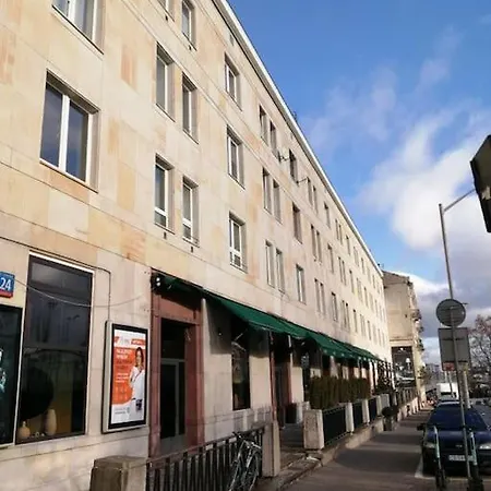 Klimatyczne Mieszkanie W Doskonalej Lokalizacji Warsaw